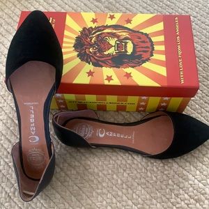 Black Jeffrey campbell black suede flats